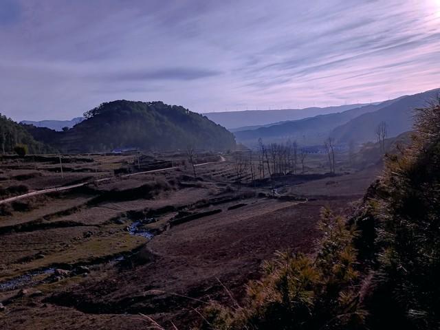 无二的旅行体验等你来发现冰球突破探秘凉山：独一(图2)