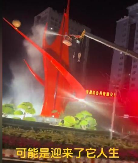 巡街政府院爆改停车场机关食堂成快餐店冰球突破正规网站重庆荣昌已失守！书记(图7)