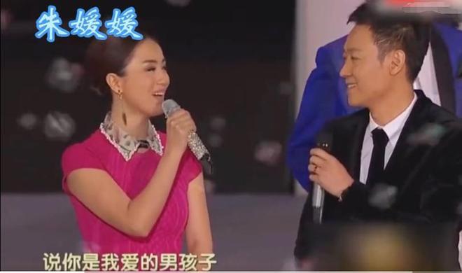 辛柏青悲痛发文赵丽颖等多位明星悼念冰球突破技巧演员朱媛媛患癌去世丈夫(图15)